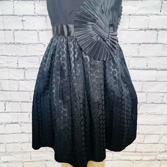 Anthropologie Womens Black Waist Bow Polka Dot Skirt Fit & Flare Dress Size  6